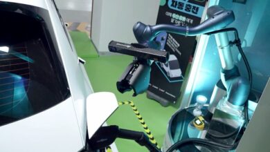 Doosan, LG unveil automated EV charger served by robot