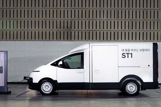 Hyundai launches ST1, its first electric work van with futuristic styling Hyundai launches ST1, its first electric work van with futuristic styling