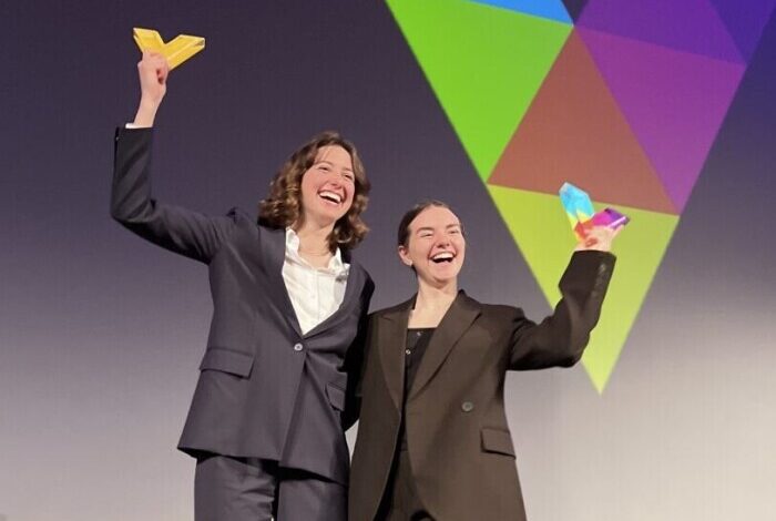 ‘Living paint’ startup wins Imperial’s top entrepreneurship prize | Imperial News ‘Living paint’ startup wins Imperial’s top entrepreneurship prize | Imperial News