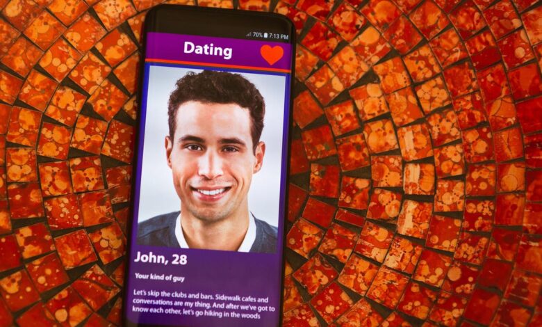 Online Dating Is a Vibrant Hellscape. AI Could Make It Better — and Worse Online Dating Is a Vibrant Hellscape. AI Could Make It Better — and Worse