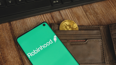 Robinhood vs. SoFi: Which Has the Revenue Streams to Win the Fintech Race?