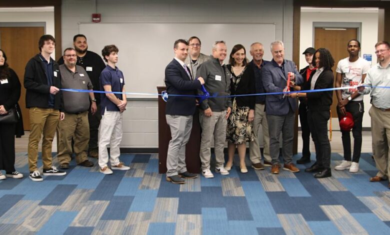 Penn State Shenango celebrates new cybersecurity lab with ribbon-cutting event Penn State Shenango celebrates new cybersecurity lab with ribbon-cutting event