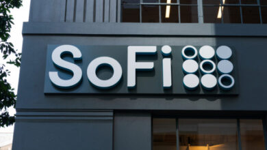 SoFi Stock (NASDAQ:SOFI): Hedge Funds Favor This FinTech Stock