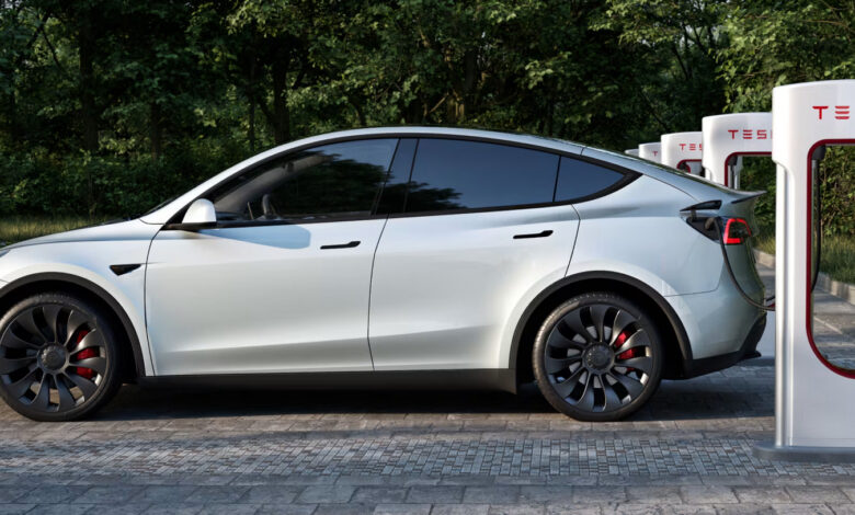 Tesla Model 3 and Model Y stand out in Spring 2024 CarMax EV Consumer report Tesla Model 3 and Model Y stand out in Spring 2024 CarMax EV Consumer report