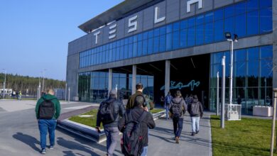 Tesla plans to lay off 10% of workforce