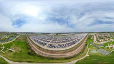 Panoramic shot shows off enormous sea of cars