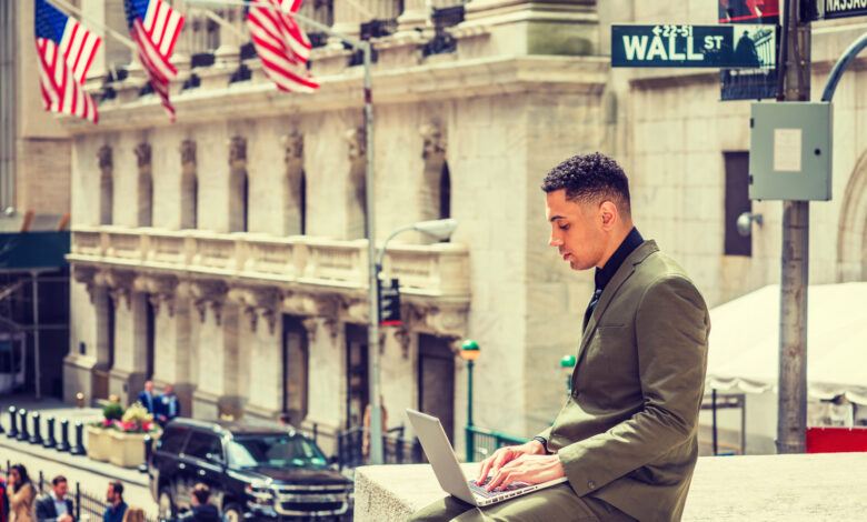 2 Top Artificial Intelligence (AI) Growth Stocks With More Than 20% Upside, According to Wall Street 2 Top Artificial Intelligence (AI) Growth Stocks With More Than 20% Upside, According to Wall Street