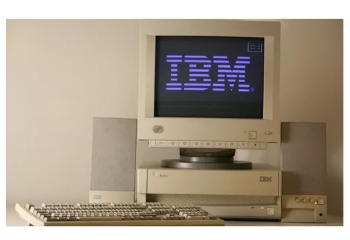 IBM 486. Source: https://produto.mercadolivre.com.br/