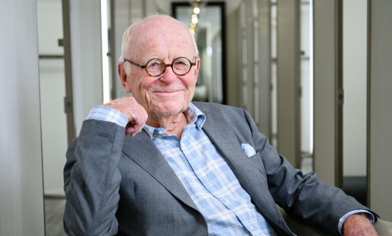 Bruce Nordstrom, Who Helped Lead His Family’s Retail Empire, Dies at 90 Bruce Nordstrom, Who Helped Lead His Family’s Retail Empire, Dies at 90
