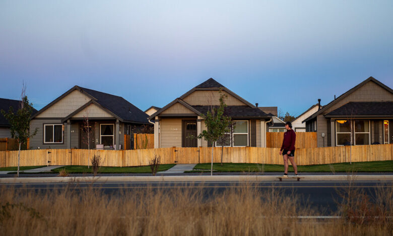What Fed Rate Moves Mean for Mortgages, Credit Cards and Student Loans What Fed Rate Moves Mean for Mortgages, Credit Cards and Student Loans