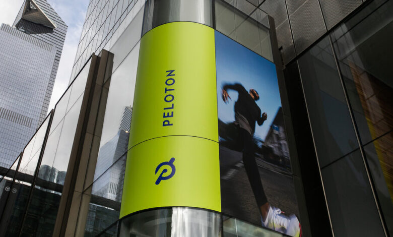 Peloton CEO Barry McCarthy Steps Down as Company Cuts 15% of Workers Peloton CEO Barry McCarthy Steps Down as Company Cuts 15% of Workers