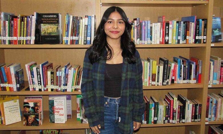 Entrepreneur shares her love of literature Entrepreneur shares her love of literature