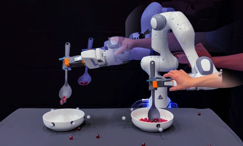 Giving Household Robots Common Sense Giving Household Robots Common Sense