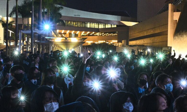 Hong Kong Court Bans “Glory to Hong Kong,” a Pro-Democracy Song Hong Kong Court Bans “Glory to Hong Kong,” a Pro-Democracy Song