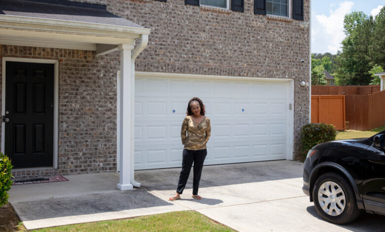 Assumable Mortgages Are Making a Comeback Amid a High-Rate Market Assumable Mortgages Are Making a Comeback Amid a High-Rate Market