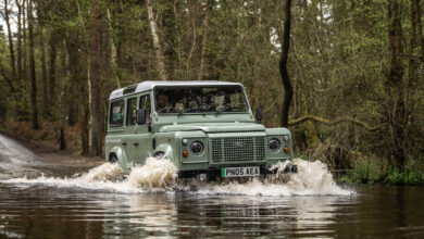 This All-Electric Land Rover Defender Restomod Makes Off-Roading Surprisingly Easy