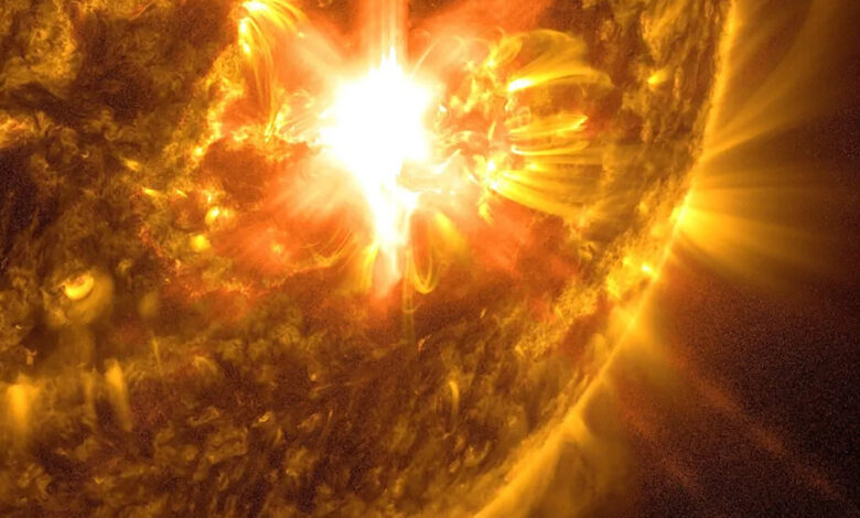 Northern Lights Set to Return Tonight as Extreme Solar Storm Continues Northern Lights Set to Return Tonight as Extreme Solar Storm Continues