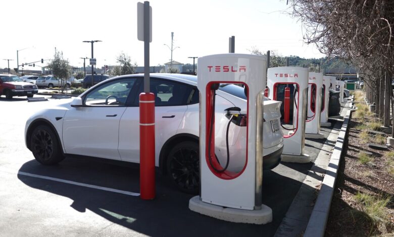 Not Even Elon Musk and Tesla Can Doom the US EV Charger Network Not Even Elon Musk and Tesla Can Doom the US EV Charger Network