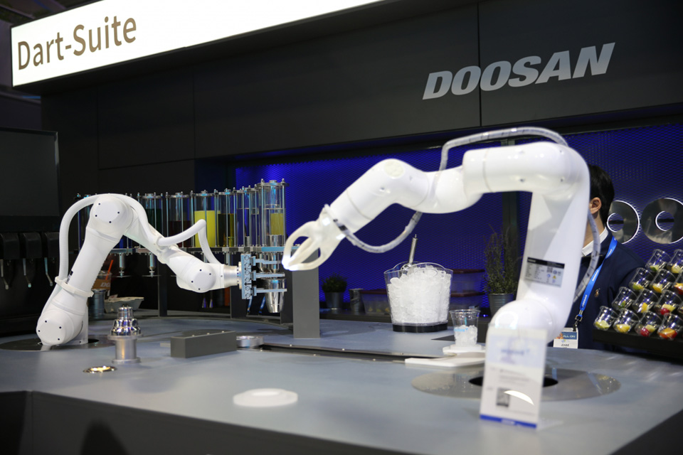 Doosan Robotics' Cocktail Robot on display at Doosan's booth at CES 2024 / Courtesy of Doosan Robotics