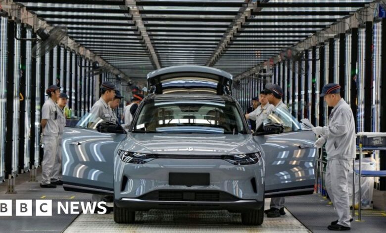 Biden hits Chinese electric cars and solar cells with higher tariffs Biden hits Chinese electric cars and solar cells with higher tariffs