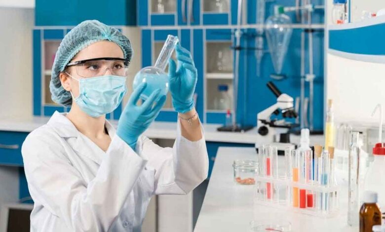 Empowering young women in STEM & entrepreneurship Empowering young women in STEM & entrepreneurship