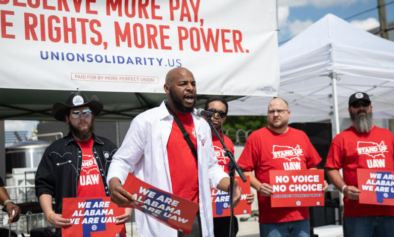 U.A.W. Effort to Organize Mercedes Workers in Alabama Has High Stakes U.A.W. Effort to Organize Mercedes Workers in Alabama Has High Stakes