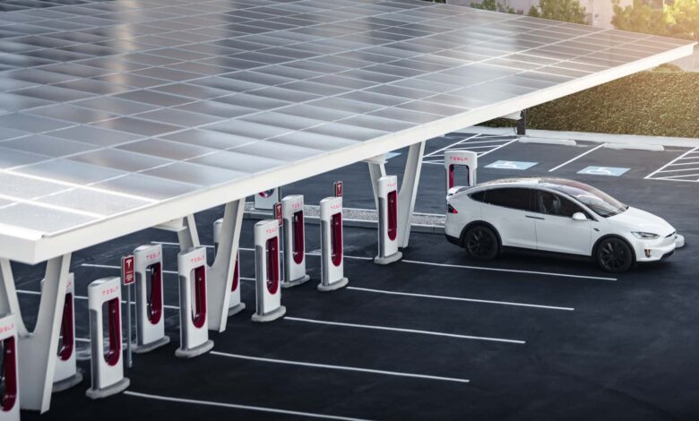 Elon Musk’s Supercharger Chaos Could Slow The EV Transition. But It Doesn’t Have To. Elon Musk’s Supercharger Chaos Could Slow The EV Transition. But It Doesn’t Have To.