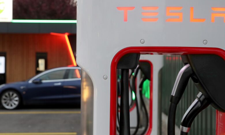 The Future of Electric Cars Hinges on a Dongle The Future of Electric Cars Hinges on a Dongle