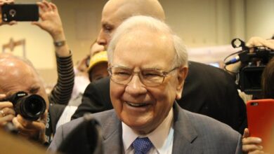 40.2% of Warren Buffett’s 2 Billion Portfolio Is Invested in 2 Artificial Intelligence (AI) Stocks