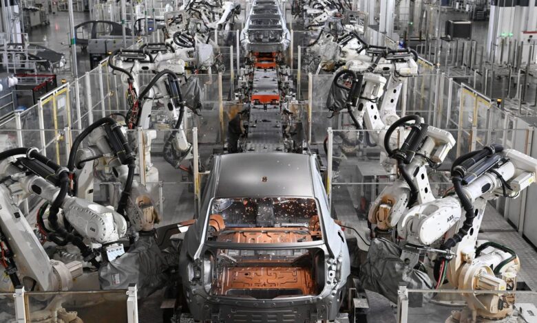 Biden Escalates China-U.S. Trade War With Fresh Tariff Hikes On Electric Vehicles, Solar Cells, Chips And Steel Biden Escalates China-U.S. Trade War With Fresh Tariff Hikes On Electric Vehicles, Solar Cells, Chips And Steel