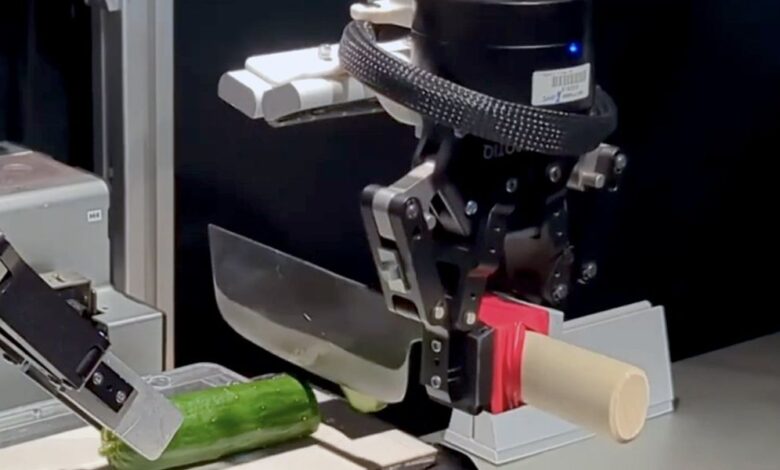 Videos: Robots With Knives, Powerline Drones, Exoskeletons Videos: Robots With Knives, Powerline Drones, Exoskeletons