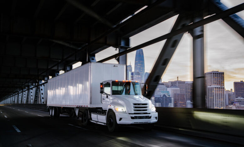 A Pioneering Electric Heavy-Duty Truck A Pioneering Electric Heavy-Duty Truck