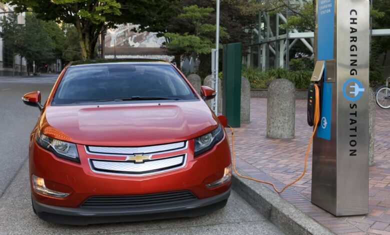 General Motors’ Plug-In Hybrids Are Coming Back To The U.S. In 2027 General Motors’ Plug-In Hybrids Are Coming Back To The U.S. In 2027