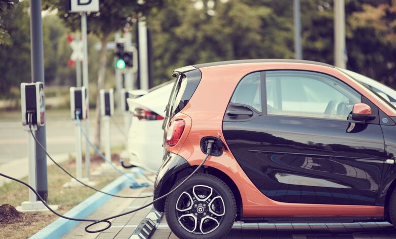 Swappable batteries could be the way to revive flagging sales Swappable batteries could be the way to revive flagging sales
