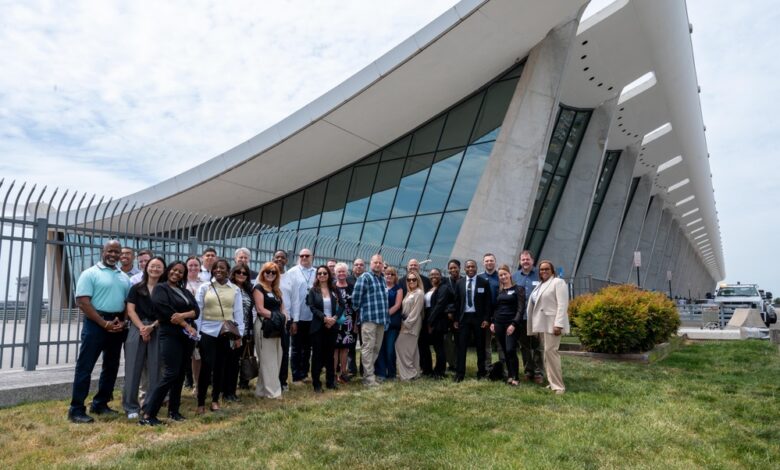 DVIDS – News – Planes, Trains and Automobiles! 811th FSS visits Dulles Airport DVIDS – News – Planes, Trains and Automobiles! 811th FSS visits Dulles Airport