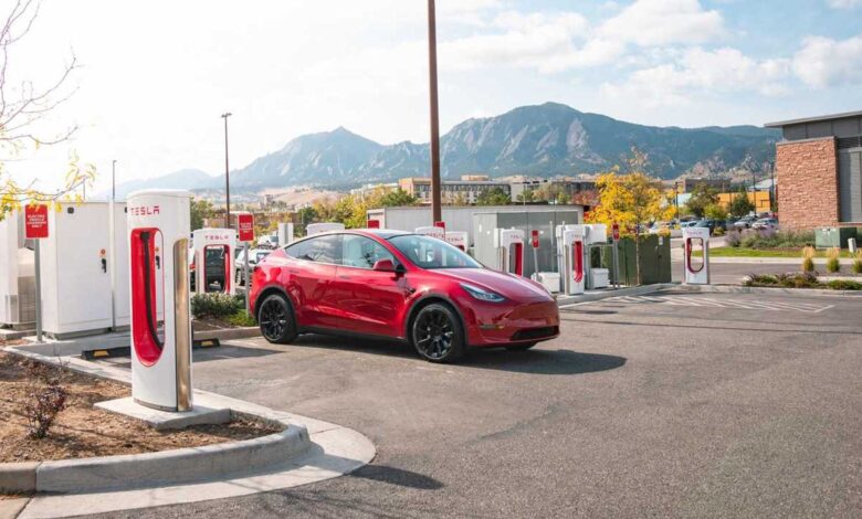 Here’s How Many Public EV Chargers Are In The U.S. Right Now Here’s How Many Public EV Chargers Are In The U.S. Right Now