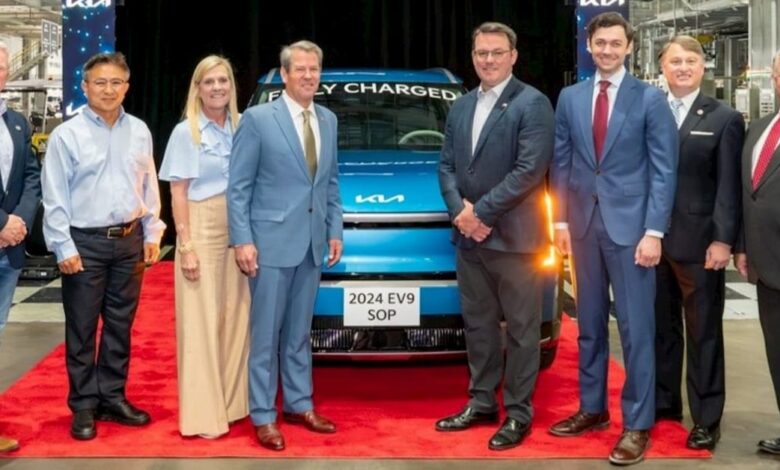 Kia kicks off EV9 electric SUV production in Georgia Kia kicks off EV9 electric SUV production in Georgia