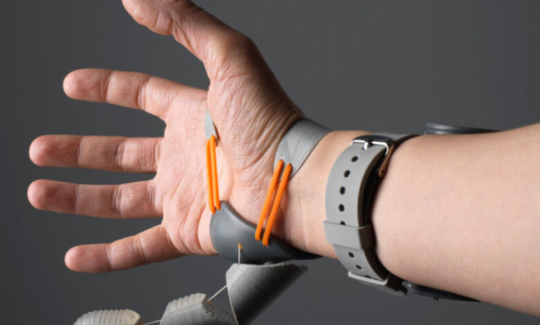 Researchers Develop Robotic ‘Third Thumb’ for One-Handed Tasks Researchers Develop Robotic ‘Third Thumb’ for One-Handed Tasks