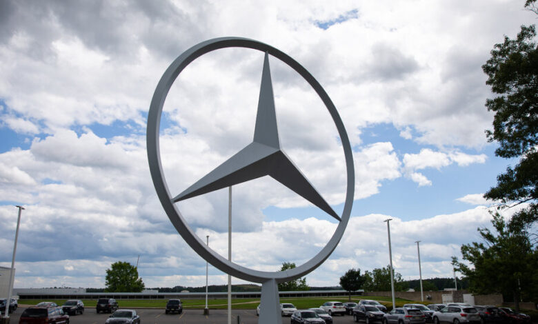 Mercedes Workers in Alabama Reject Union Mercedes Workers in Alabama Reject Union