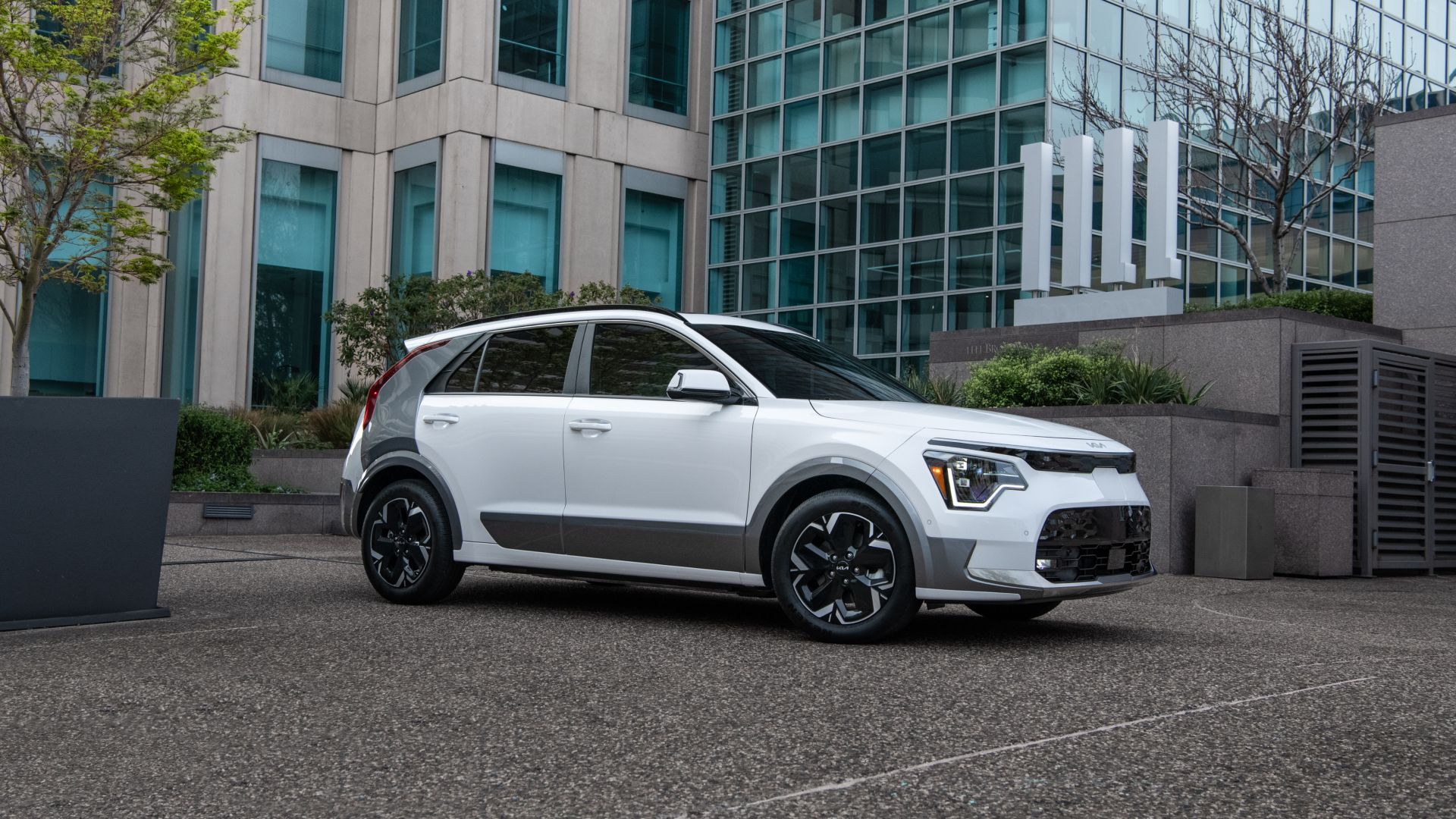 White Kia Niro EV parked