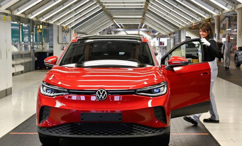Volkswagen to develop entry-level electric vehicles for around 20,000 euros Volkswagen to develop entry-level electric vehicles for around 20,000 euros