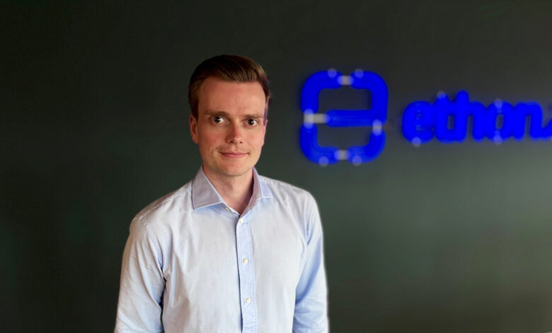 Please explain it to me! How modern data analytics enables better decisions