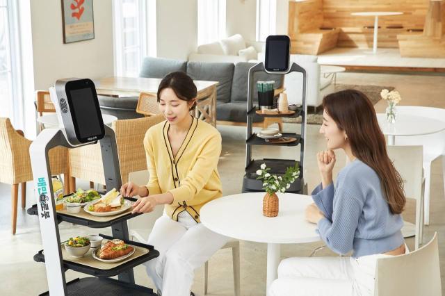 Hanwha Robotics, B-Robotics join hands on restaurant automation project Hanwha Robotics, B-Robotics join hands on restaurant automation project
