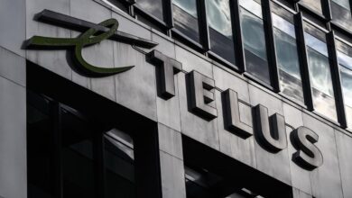 Telus reports Q1 profit down from year ago, raises quarterly dividend