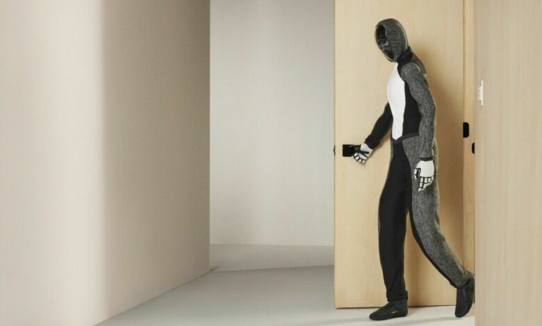 This robot will clean your home and do your laundry This robot will clean your home and do your laundry