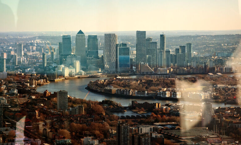 London Moves to Revive Its Reputation as a Financial Hub London Moves to Revive Its Reputation as a Financial Hub