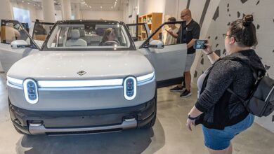 Electric vehicle maker Rivian reports .4B first quarter loss