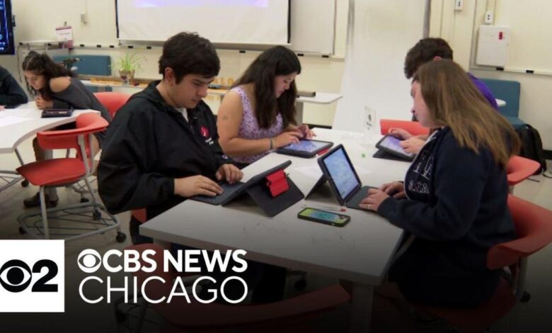 Buffalo Grove H.S. using artificial intelligence in the classroom Buffalo Grove H.S. using artificial intelligence in the classroom