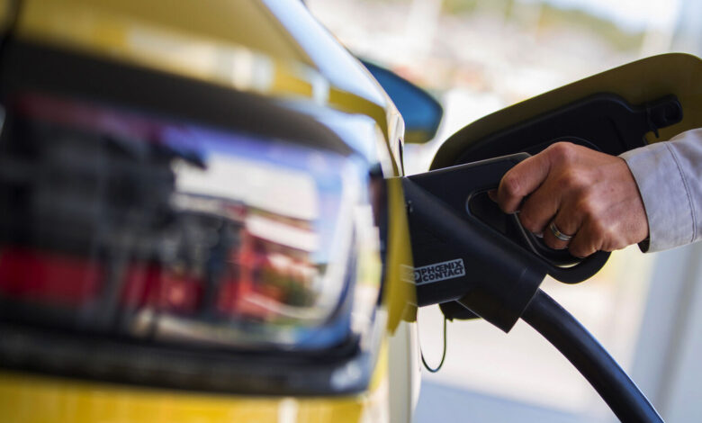 Brazil auto alliance doubles electric vehicle fleet target to 20,000 by end-2025 Brazil auto alliance doubles electric vehicle fleet target to 20,000 by end-2025