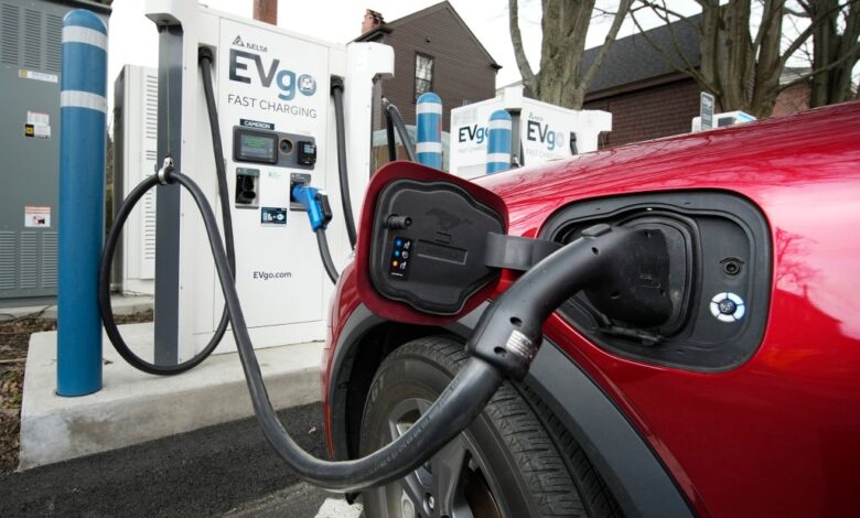 Electric vehicles, heat pumps driving up electricity demand in Maine Electric vehicles, heat pumps driving up electricity demand in Maine